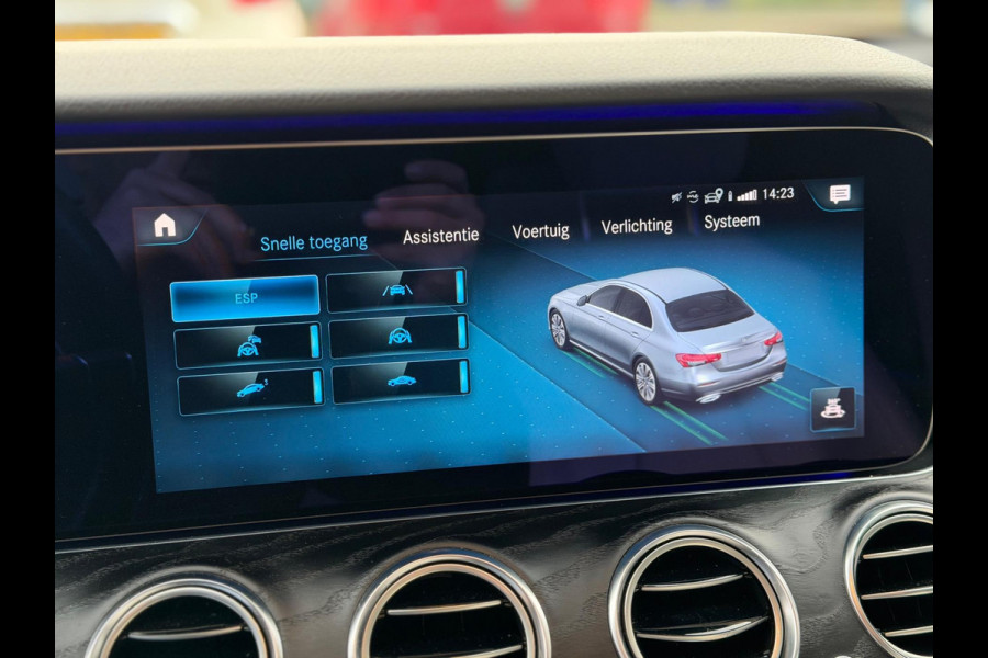 Mercedes-Benz E-Klasse 200 AMG PAKKET AUT PANO NAVI LM NAP!