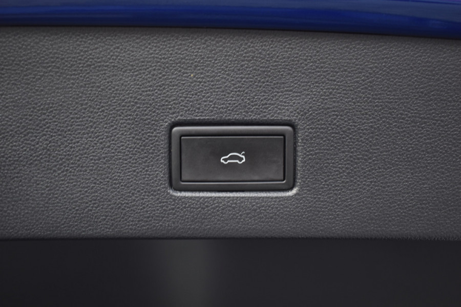 Volkswagen T-Roc R 2.0 TSI 300PK DSG 4MOTION R-SPORT BEATS/LEDER/TREKHAAK/PANORAMADAK