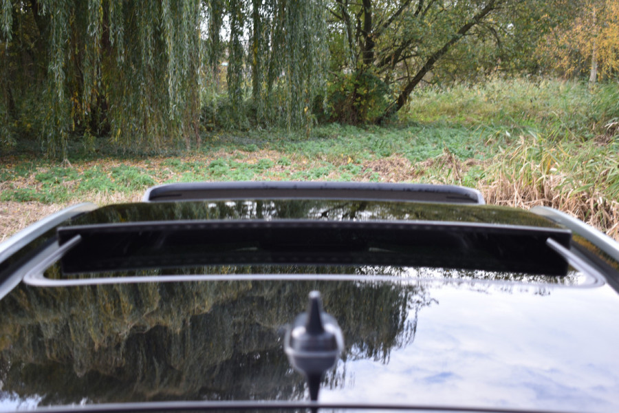 Volkswagen T-Roc R 2.0 TSI 300PK DSG 4MOTION R-SPORT BEATS/LEDER/TREKHAAK/PANORAMADAK