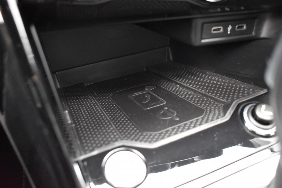 Volkswagen T-Roc R 2.0 TSI 300PK DSG 4MOTION R-SPORT BEATS/LEDER/TREKHAAK/PANORAMADAK