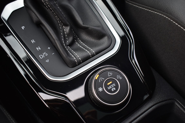 Volkswagen T-Roc R 2.0 TSI 300PK DSG 4MOTION R-SPORT BEATS/LEDER/TREKHAAK/PANORAMADAK