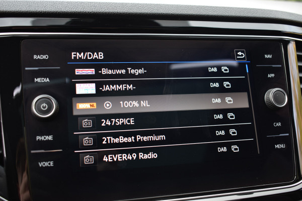 Volkswagen T-Roc R 2.0 TSI 300PK DSG 4MOTION R-SPORT BEATS/LEDER/TREKHAAK/PANORAMADAK