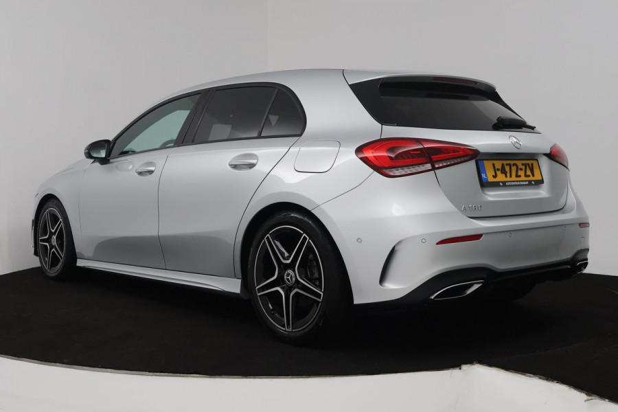 Mercedes-Benz A-Klasse 180 Business Solution AMG (SFEERVERLICHTING, STOELVERWARMING, ACHTERUITRIJCAMERA, NAVIGATIE, SENSOREN)