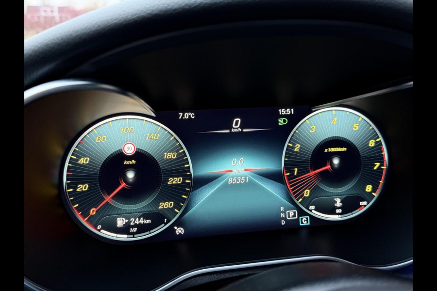 Mercedes-Benz C-Klasse Estate 180 AMG Automaat | Panorama | Leer | LED matrix | Sfeerverlichting | Apple CarPlay | 360°-camera | Night Pakket | DAB ont