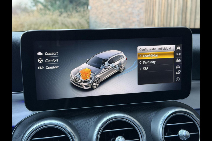 Mercedes-Benz C-Klasse Estate 180 AMG Automaat | Panorama | Leer | LED matrix | Sfeerverlichting | Apple CarPlay | 360°-camera | Night Pakket | DAB ont