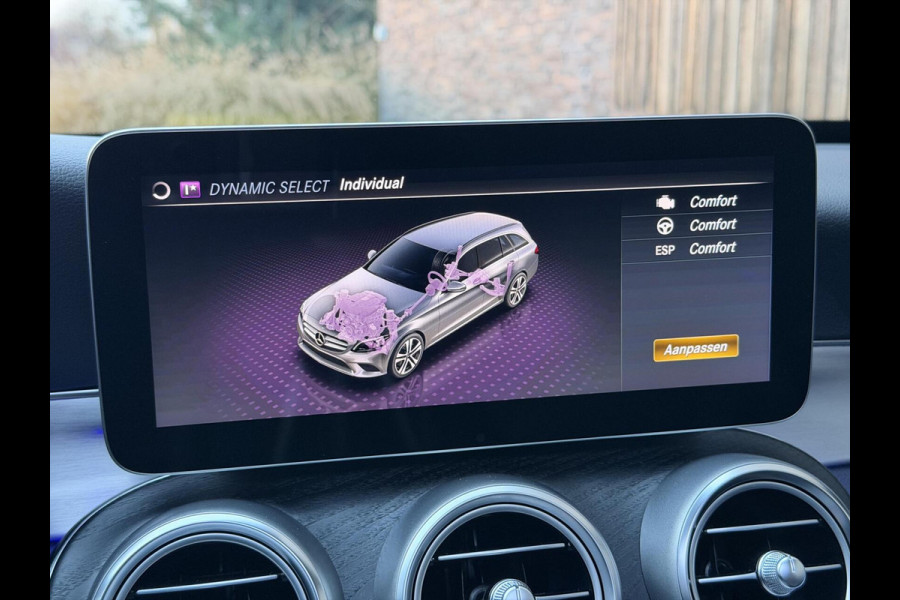 Mercedes-Benz C-Klasse Estate 180 AMG Automaat | Panorama | Leer | LED matrix | Sfeerverlichting | Apple CarPlay | 360°-camera | Night Pakket | DAB ont