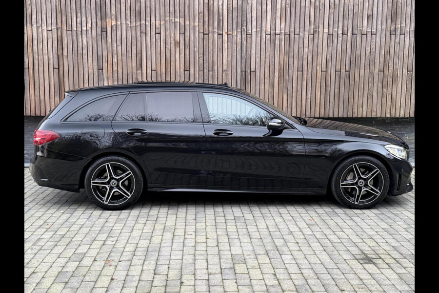 Mercedes-Benz C-Klasse Estate 180 AMG Automaat | Panorama | Leer | LED matrix | Sfeerverlichting | Apple CarPlay | 360°-camera | Night Pakket | DAB ont