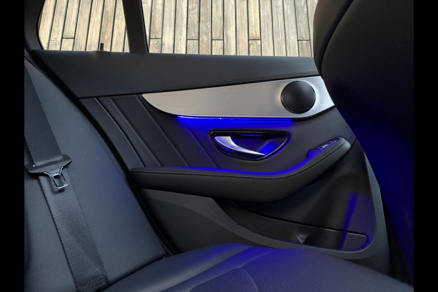 Mercedes-Benz C-Klasse Estate 180 AMG Automaat | Panorama | Leer | LED matrix | Sfeerverlichting | Apple CarPlay | 360°-camera | Night Pakket | DAB ont