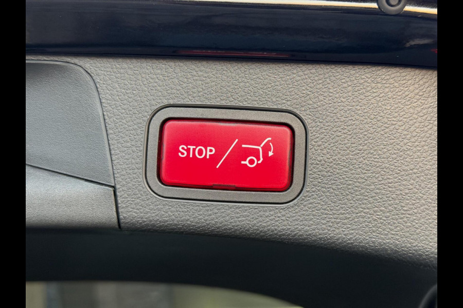 Mercedes-Benz C-Klasse Estate 180 AMG Automaat | Panorama | Leer | LED matrix | Sfeerverlichting | Apple CarPlay | 360°-camera | Night Pakket | DAB ont