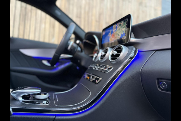 Mercedes-Benz C-Klasse Estate 180 AMG Automaat | Panorama | Leer | LED matrix | Sfeerverlichting | Apple CarPlay | 360°-camera | Night Pakket | DAB ont