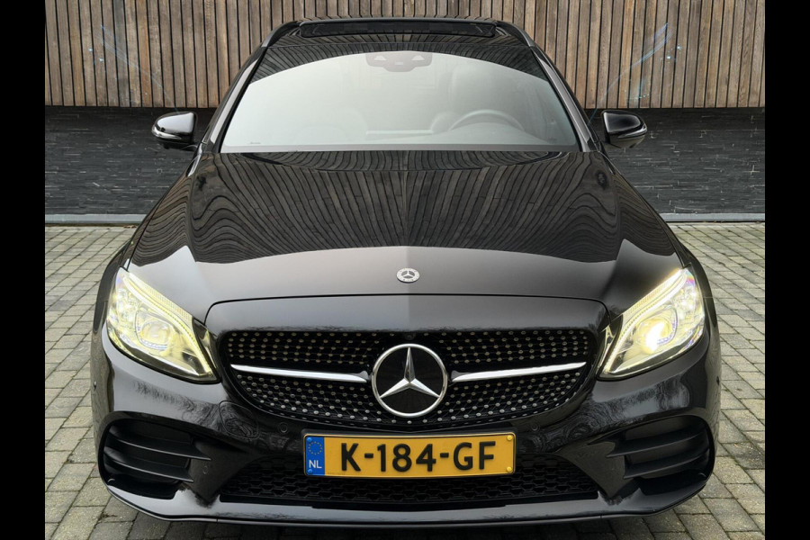 Mercedes-Benz C-Klasse Estate 180 AMG Automaat | Panorama | Leer | LED matrix | Sfeerverlichting | Apple CarPlay | 360°-camera | Night Pakket | DAB ont