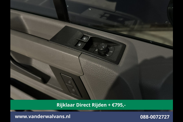 Volkswagen Crafter 2.0 TDI 177pk Automaat L3H2 L2H1 Euro6 *Rijklaar Direct Rijden* Airco | Camera | Navigatie | Apple Carplay 3000kg Trekhaak, Android Auto, Cruisecontrol, 270 Graden Achterdeuren, Stoelverwarming, Parkeersensoren, Bijrijdersbank