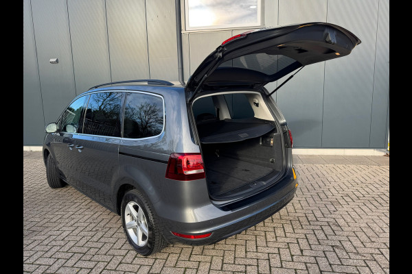 Volkswagen Sharan 1.4 TSI Automaat 7 Pers. * Carplay * Stoelverwarming * Cruise Control *