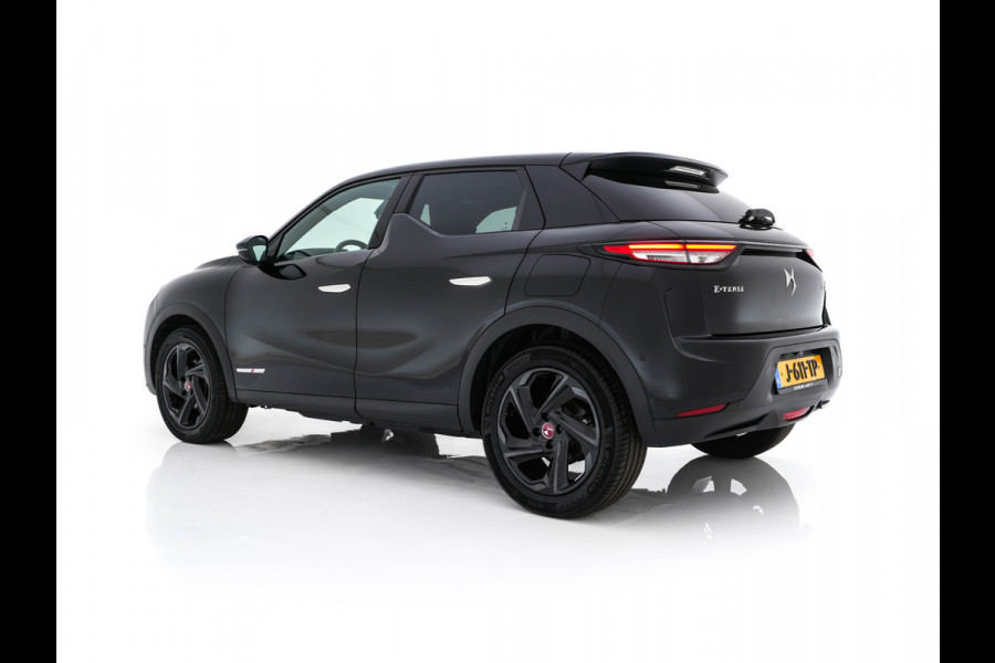 DS DS 3 Crossback E-Tense Performance Line+ 50 kWh [ 3-Fase ] {SOH-90%} (INCL-BTW) *LEATHER-FABRIC | MATRIX-LED | ADAPTIVE-CRUISE | DIGI-COCKPIT | HEATED-SPORTSEATS | CAMERA | KEYLESS | NAVI-FULLMAP | DAB+ | ECC | PDC | PRIVACY-GLASS | 18''ALU*