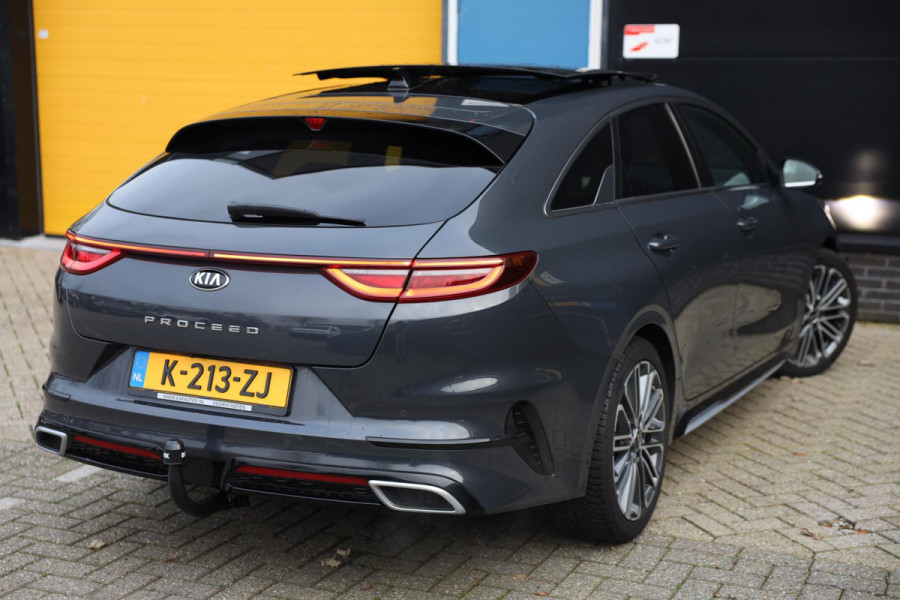 Kia ProCeed 1.4 T-GDI GT-Line / Aut / Navi / Open Panoramadak / JBL / Camera / Dode Hoek / Lane Assist / Led / Pdc / Allu Velgen