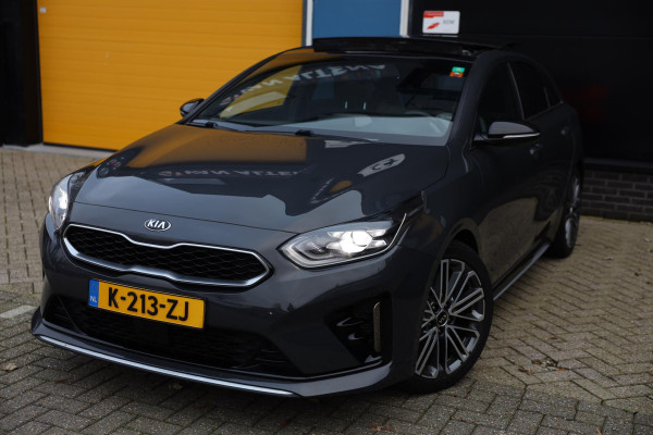 Kia ProCeed 1.4 T-GDI GT-Line / Aut / Navi / Open Panoramadak / JBL / Camera / Dode Hoek / Lane Assist / Led / Pdc / Allu Velgen