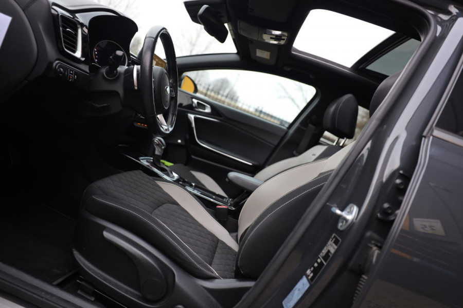 Kia ProCeed 1.4 T-GDI GT-Line / Aut / Navi / Open Panoramadak / JBL / Camera / Dode Hoek / Lane Assist / Led / Pdc / Allu Velgen