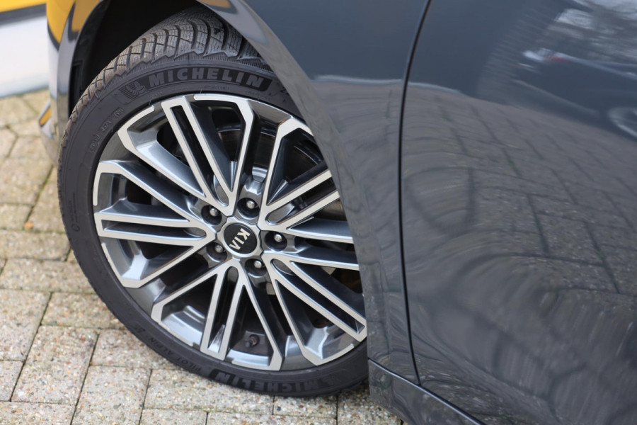 Kia ProCeed 1.4 T-GDI GT-Line / Aut / Navi / Open Panoramadak / JBL / Camera / Dode Hoek / Lane Assist / Led / Pdc / Allu Velgen