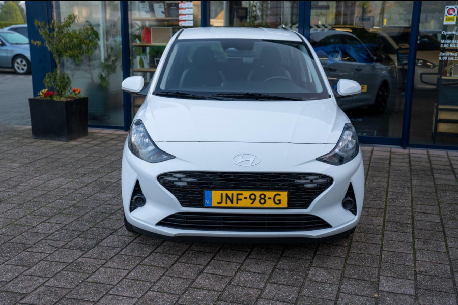 Hyundai i10 1.0 Trend 5-zits|Prijs rijklaar incl. 12 mnd garantie|Carplay stoel en stuurverwarming camera DAB parkeersensor achter