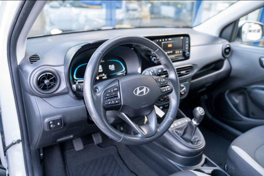 Hyundai i10 1.0 Trend 5-zits|Prijs rijklaar incl. 12 mnd garantie|Carplay stoel en stuurverwarming camera DAB parkeersensor achter