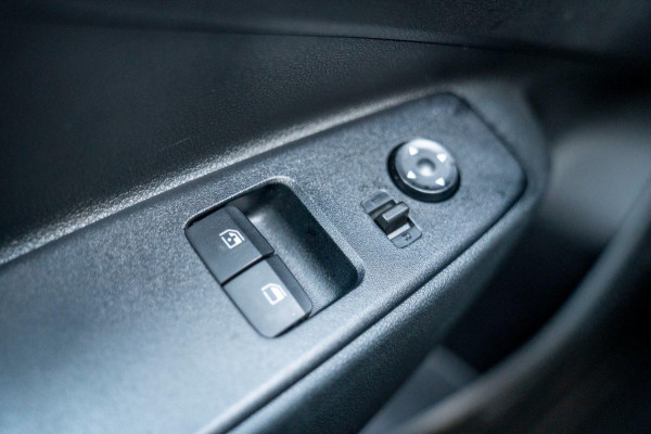 Hyundai i10 1.0 Trend 5-zits|Prijs rijklaar incl. 12 mnd garantie|Carplay stoel en stuurverwarming camera DAB parkeersensor achter