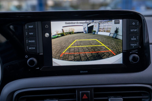 Hyundai i10 1.0 Trend 5-zits|Prijs rijklaar incl. 12 mnd garantie|Carplay stoel en stuurverwarming camera DAB parkeersensor achter