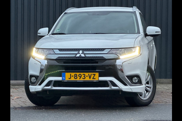 Mitsubishi Outlander 2.4 PHEV Pure Camera|Navi
