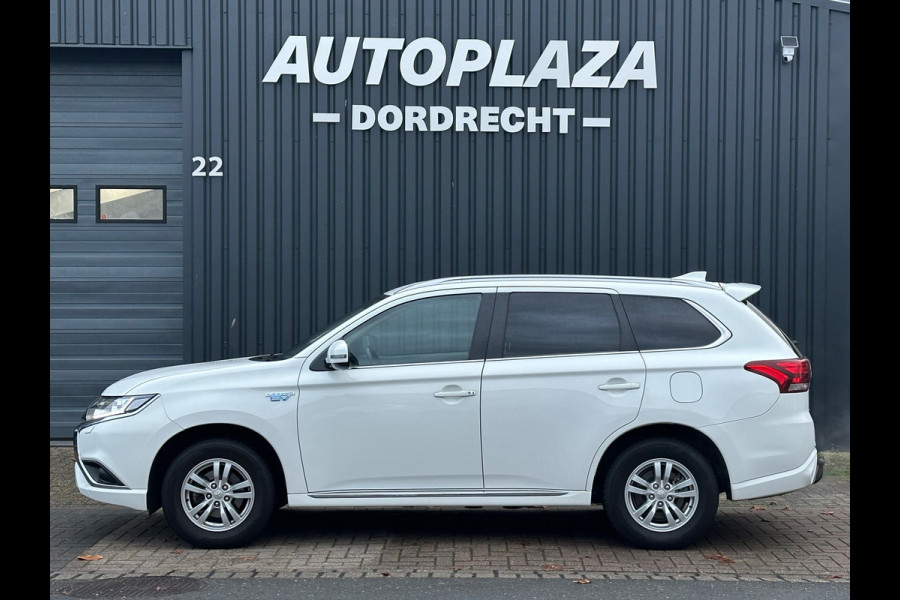 Mitsubishi Outlander 2.4 PHEV Pure Camera|Navi