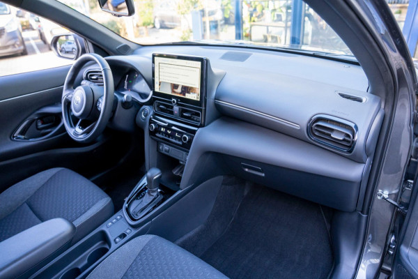 Toyota Yaris Cross 1.5 Hybrid 115 Active|Prijs rijklaar incl 12 mnd garantie| Clima 17"Lmv Led Stoelverwarming