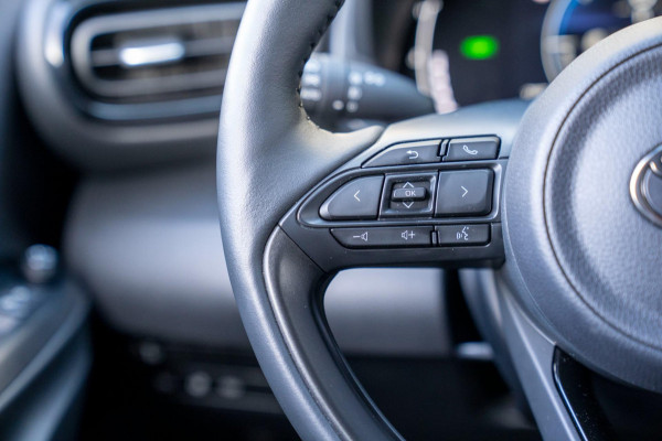 Toyota Yaris Cross 1.5 Hybrid 115 Active|Prijs rijklaar incl 12 mnd garantie| Clima 17"Lmv Led Stoelverwarming