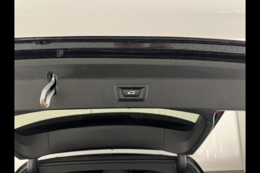 BMW iX3 Executive 80 kWh M-Sportpack [ 3-Fase ] (INCL-BTW) Aut. *PANO | FULL-LEATHER | ADAPTIVE-CRUISE | FULL-LED | BLIND-SPOT | DIGI-COCKPIT | HEATED-COMFORTSEATS | CAMERA | DAB+ | NAVI-FULLMAP | 19''ALU*