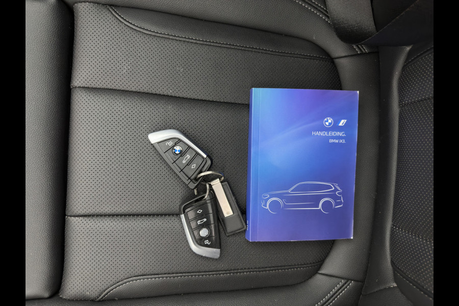 BMW iX3 Executive 80 kWh M-Sportpack [ 3-Fase ] (INCL-BTW) Aut. *PANO | FULL-LEATHER | ADAPTIVE-CRUISE | FULL-LED | BLIND-SPOT | DIGI-COCKPIT | HEATED-COMFORTSEATS | CAMERA | DAB+ | NAVI-FULLMAP | 19''ALU*