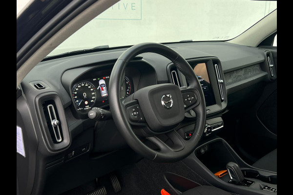 Volvo XC40 1.5 T2 Momentum Core NL AUTO | DEALER ONDERH | WEGKLAPBARE TREKHAAK | CAMERA | CARPLAY |