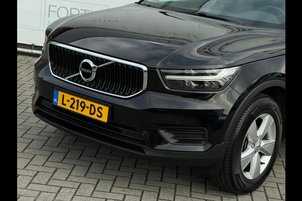 Volvo XC40 1.5 T2 Momentum Core NL AUTO | DEALER ONDERH | WEGKLAPBARE TREKHAAK | CAMERA | CARPLAY |