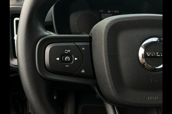 Volvo XC40 1.5 T2 Momentum Core NL AUTO | DEALER ONDERH | WEGKLAPBARE TREKHAAK | CAMERA | CARPLAY |