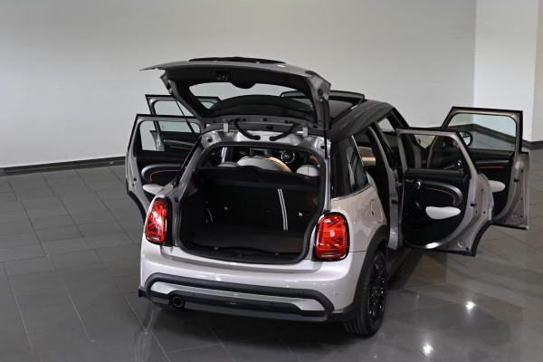 MINI Cooper 1.5 Yours 5-DRS ** LED, VIRTUAL, CHESTER LEDER, PANORAMA, CAMERA, HuD, 17-inch LMV ** 1e Eig - MINI ONDERH. ** ** INFORMEER OOK NAAR ONZE AANTREKKELIJKE FINANCIAL-LEASE TARIEVEN **