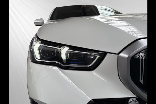 BMW 5 Serie Touring 520iA M-SPORT ** ADAPT. LED, LEDER, PANORAMA, TREKH, H&K SOUND, DR. ASS+ ** 1e EIG - UNFALLFREI ** ** INFORMEER OOK NAAR ONZE AANTREKKELIJKE FINANCIAL-LEASE TARIEVEN **
