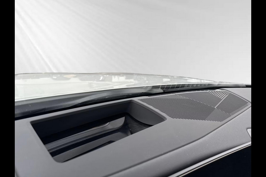 BMW 5 Serie Touring 520iA M-SPORT ** ADAPT. LED, LEDER, PANORAMA, TREKH, H&K SOUND, DR. ASS+ ** 1e EIG - UNFALLFREI ** ** INFORMEER OOK NAAR ONZE AANTREKKELIJKE FINANCIAL-LEASE TARIEVEN **