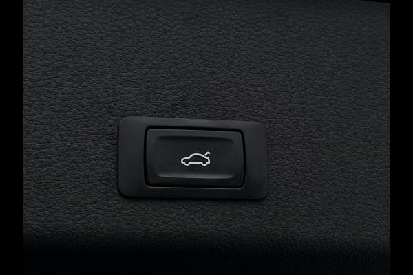 Audi e-tron 55 quattro Business edition Plus 95 kWh NL AUTO | CAMERA | PANO |