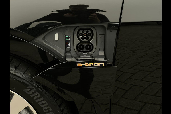 Audi e-tron 55 quattro Business edition Plus 95 kWh NL AUTO | CAMERA | PANO |