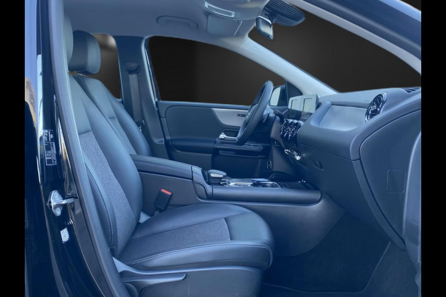 Mercedes-Benz B-Klasse 250e Business ** APPLE/ANDROID - NAVI - HALF-LEDER - SPOORASS - CRUISE ** 1e EIG - UNFALLFREI ** ** INFORMEER OOK NAAR ONZE AANTREKKELIJKE FINANCIAL-LEASE TARIEVEN **