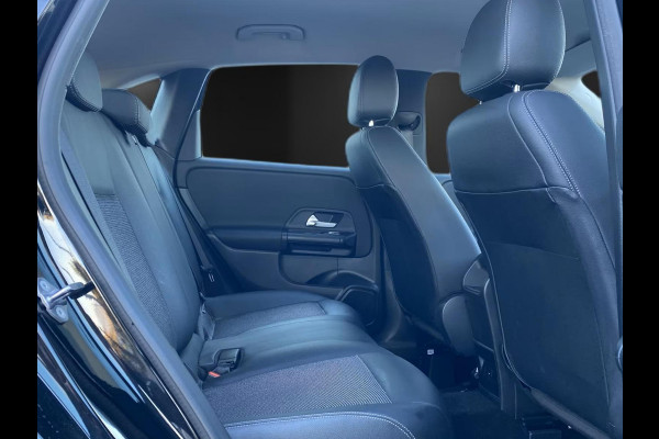Mercedes-Benz B-Klasse 250e Business ** APPLE/ANDROID - NAVI - HALF-LEDER - SPOORASS - CRUISE ** 1e EIG - UNFALLFREI ** ** INFORMEER OOK NAAR ONZE AANTREKKELIJKE FINANCIAL-LEASE TARIEVEN **