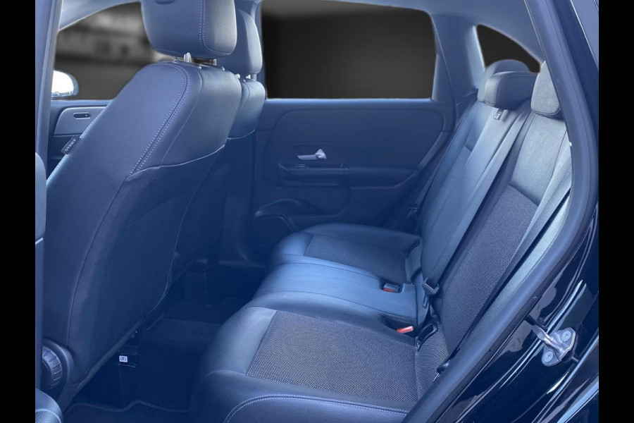 Mercedes-Benz B-Klasse 250e Business ** APPLE/ANDROID - NAVI - HALF-LEDER - SPOORASS - CRUISE ** 1e EIG - UNFALLFREI ** ** INFORMEER OOK NAAR ONZE AANTREKKELIJKE FINANCIAL-LEASE TARIEVEN **