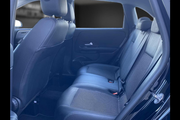 Mercedes-Benz B-Klasse 250e Business ** APPLE/ANDROID - NAVI - HALF-LEDER - SPOORASS - CRUISE ** 1e EIG - UNFALLFREI ** ** INFORMEER OOK NAAR ONZE AANTREKKELIJKE FINANCIAL-LEASE TARIEVEN **