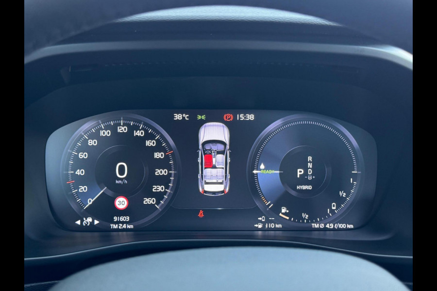 Volvo XC40 1.5 T4 Recharge R-Design Expression NL AUTO | CAMERA | PANO | 5x voorraad