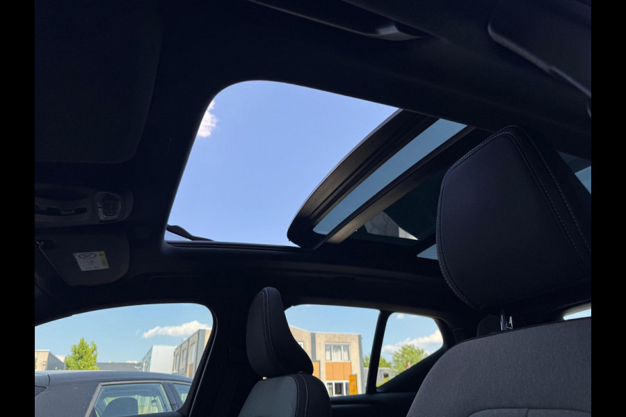 Volvo XC40 1.5 T4 Recharge R-Design Expression NL AUTO | CAMERA | PANO | 5x voorraad