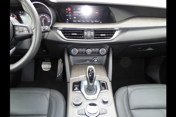 Alfa Romeo Stelvio 2.0T Q4 Ti (206kW/280pk) ** Bi-XENON/LED, NAVI+, LEDER, ACC, 19-inch LMV, MEM ** 1e EIG - 16.700 km - UNFALLFREI ** ** INFORMEER OOK NAAR ONZE AANTREKKELIJKE FINANCIAL-LEASE TARIEVEN **