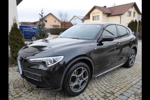 Alfa Romeo Stelvio 2.0T Q4 Ti (206kW/280pk) ** Bi-XENON/LED, NAVI+, LEDER, ACC, 19-inch LMV, MEM ** 1e EIG - 16.700 km - UNFALLFREI ** ** INFORMEER OOK NAAR ONZE AANTREKKELIJKE FINANCIAL-LEASE TARIEVEN **