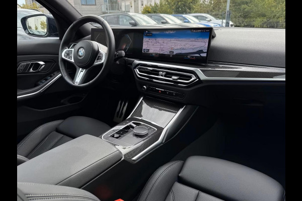 BMW 3 Serie 320d xDrive M-SPORT ** LASER, NAVI+, LEDER, HuD, ACC, SCHUIF/KANTEL, 19-inch LMV, H&K ** 1e EIG - UNFALLFREI - BMW GAR ** ** INFORMEER OOK NAAR ONZE AANTREKKELIJKE FINANCIAL-LEASE TARIEVEN **