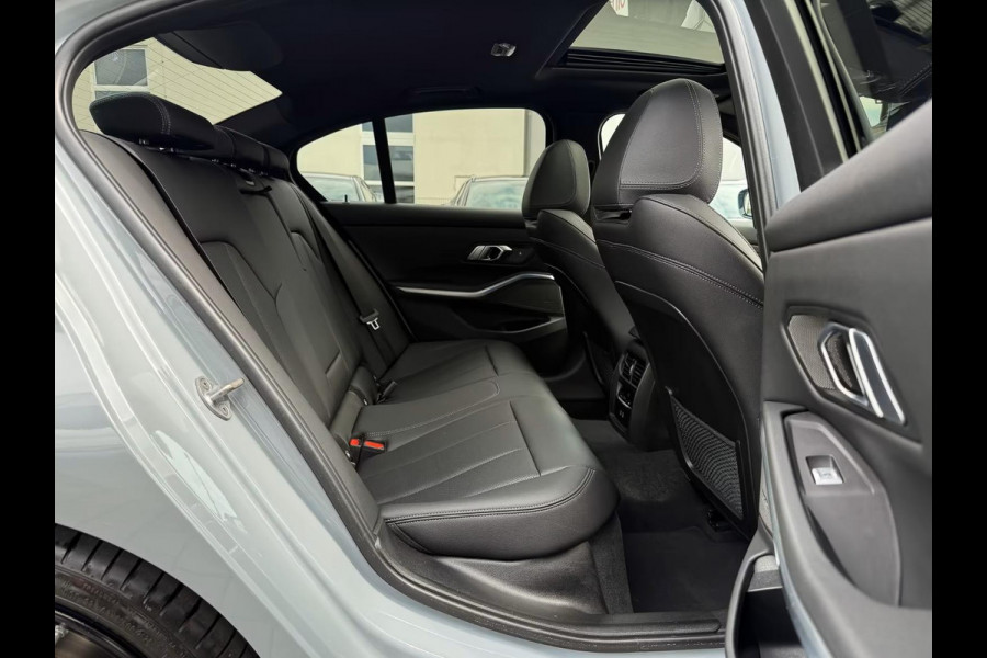 BMW 3 Serie 320d xDrive M-SPORT ** LASER, NAVI+, LEDER, HuD, ACC, SCHUIF/KANTEL, 19-inch LMV, H&K ** 1e EIG - UNFALLFREI - BMW GAR ** ** INFORMEER OOK NAAR ONZE AANTREKKELIJKE FINANCIAL-LEASE TARIEVEN **